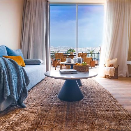 מלון Paphos Wellclub - Wellness Family Experience - Seaview מראה חיצוני תמונה