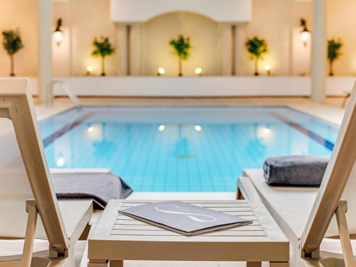 מלון Paphos Wellclub - Wellness Family Experience - Seaview מראה חיצוני תמונה